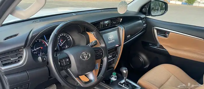 فورتشنر 2023 بحالة الوكالة vx1(تم البيع) 35