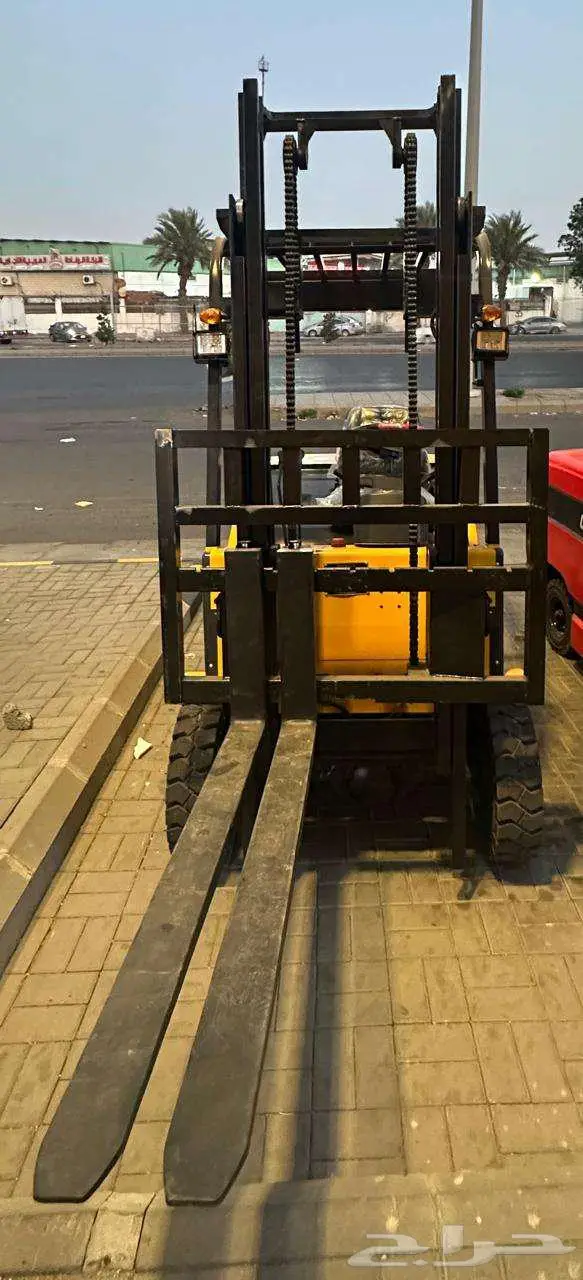 High-Quality Forklift الرافعات الشوكية بجودة عالي 3