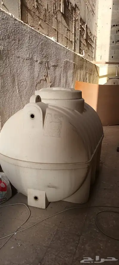 1000 litter Water Tank for sale used but good condition 0