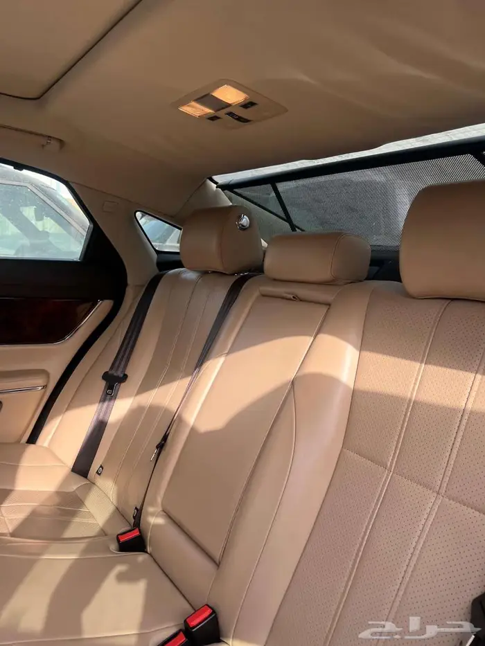 جاكوار XJ موديل 2013 نظيفه جدا  تحتاج ماكينه 9