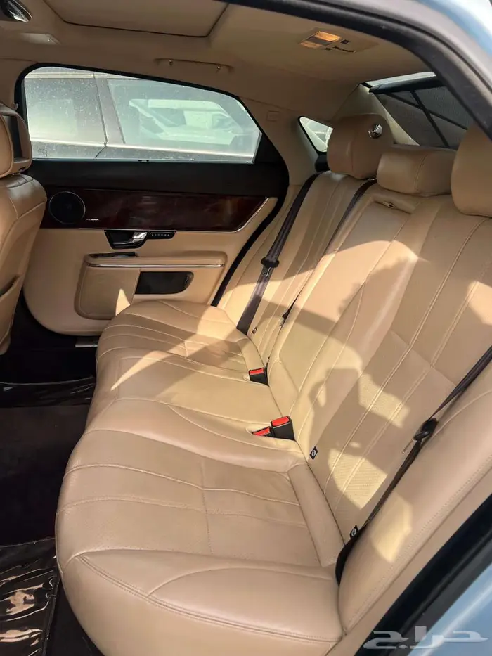 جاكوار XJ موديل 2013 نظيفه جدا  تحتاج ماكينه 14