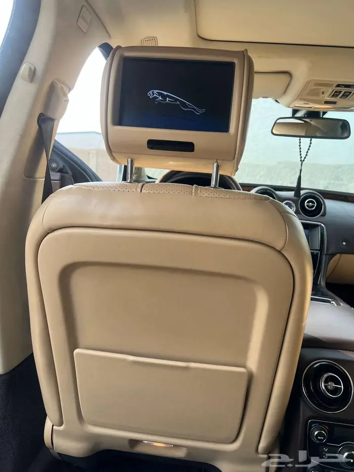 جاكوار XJ موديل 2013 نظيفه جدا  تحتاج ماكينه 8