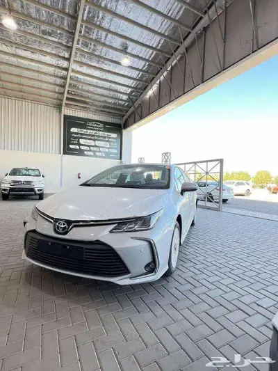 كورولا 2.0 مطور جنوط ابيض بنزين 2025 كاش و تقسيط 0