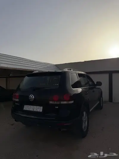 فولكس واجن يحمل لوحات مميزة بإسم حلا . 2