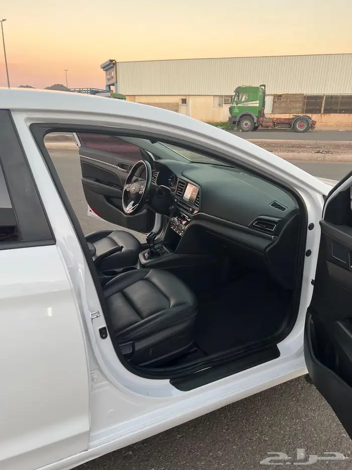 افانتي 2020 10