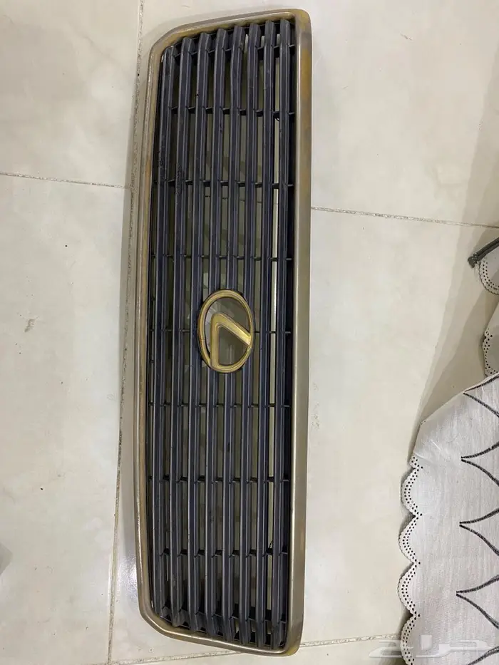 تكاية لكزس شبك بعلامته LS400 5