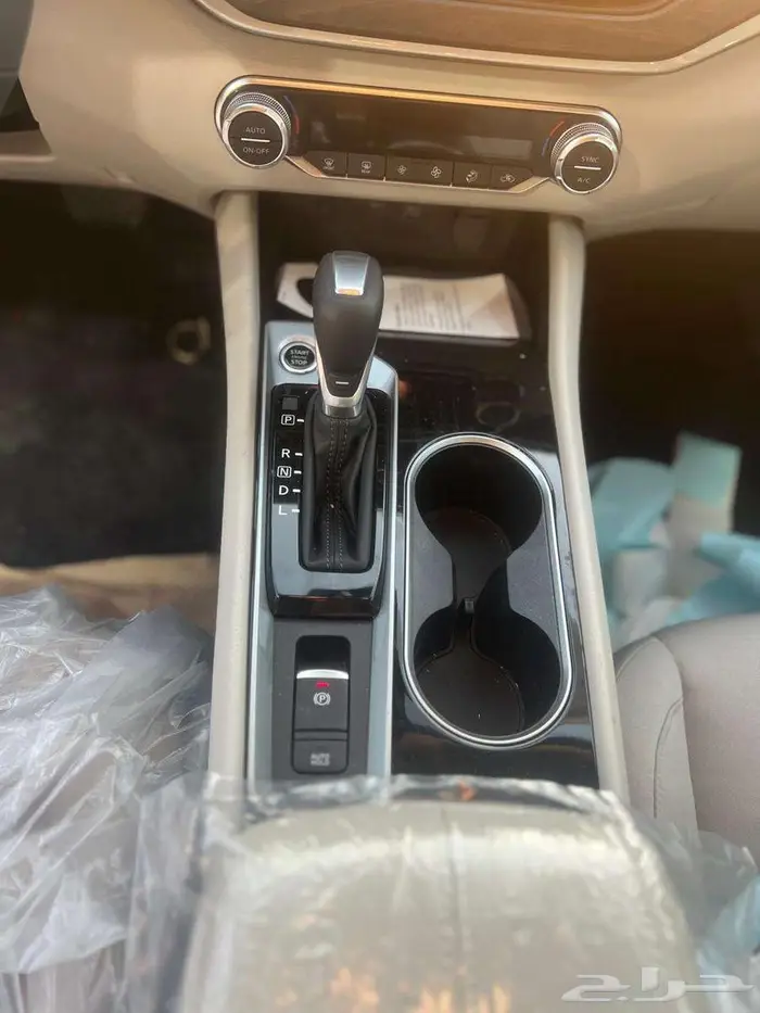 تتوفر فئات نيسان التيما اصفار لمبيعات النقد والبنوك بأقل ربح 19