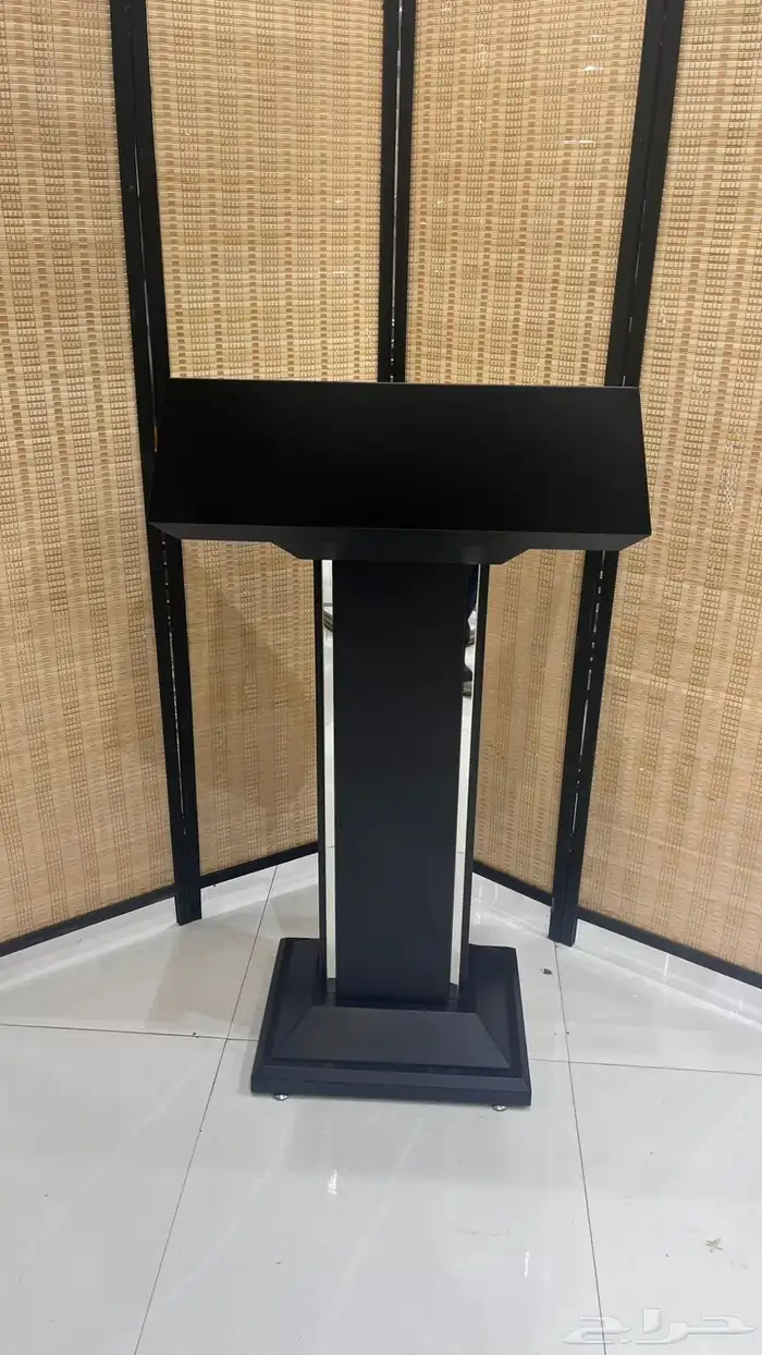 منبر ومنصة محاضرات و القاء 4