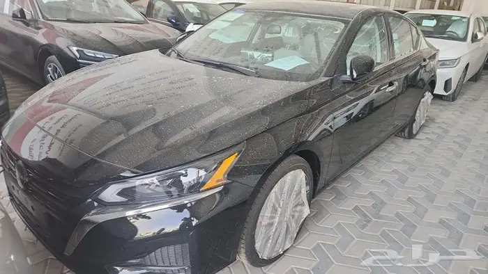 تتوفر فئات نيسان التيما اصفار لمبيعات النقد والبنوك بأقل ربح 4