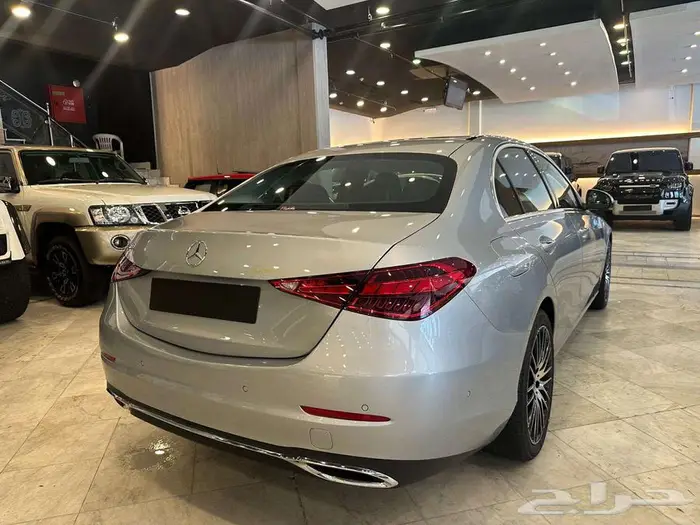 مرسيدس C 200 2023 Premium جديد أصفار 6