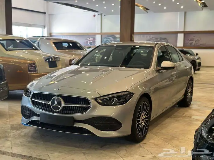 مرسيدس C 200 2023 Premium جديد أصفار 4