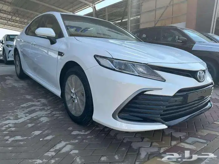 تويوتا كامري موديل 2023 استاندر مطور خليجي 0
