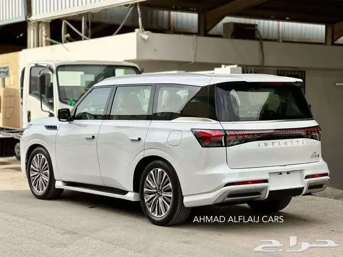 انفنيتي QX80 سينسوري 2025 عرض خاص 5