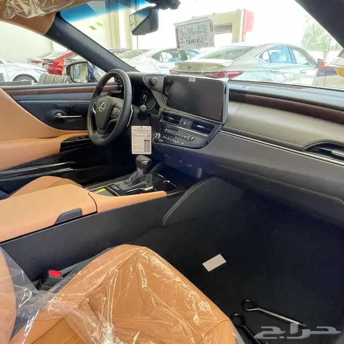 لكزس اي اس 350 CC2025 6