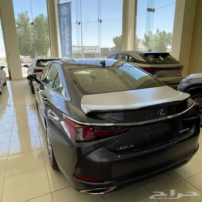 لكزس اي اس 350 CC2025 3