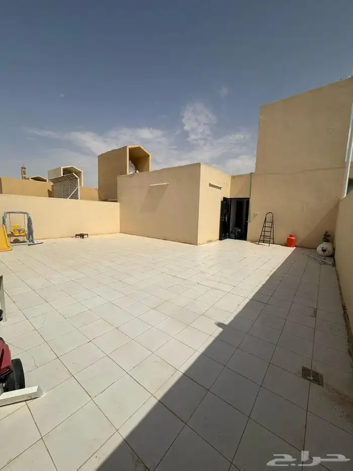 شقة للبيع بحي الرمال 3
