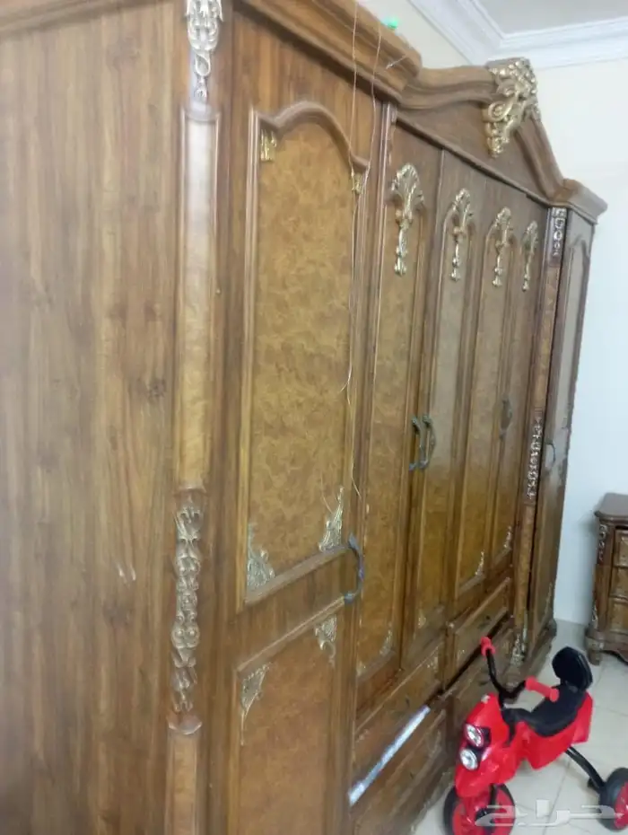غرفة نوم و انتريه 400 ريال 1