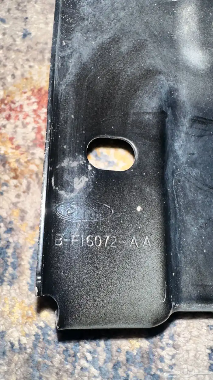 رفرف يمين تورس وكاله اسود 2020-2022 2