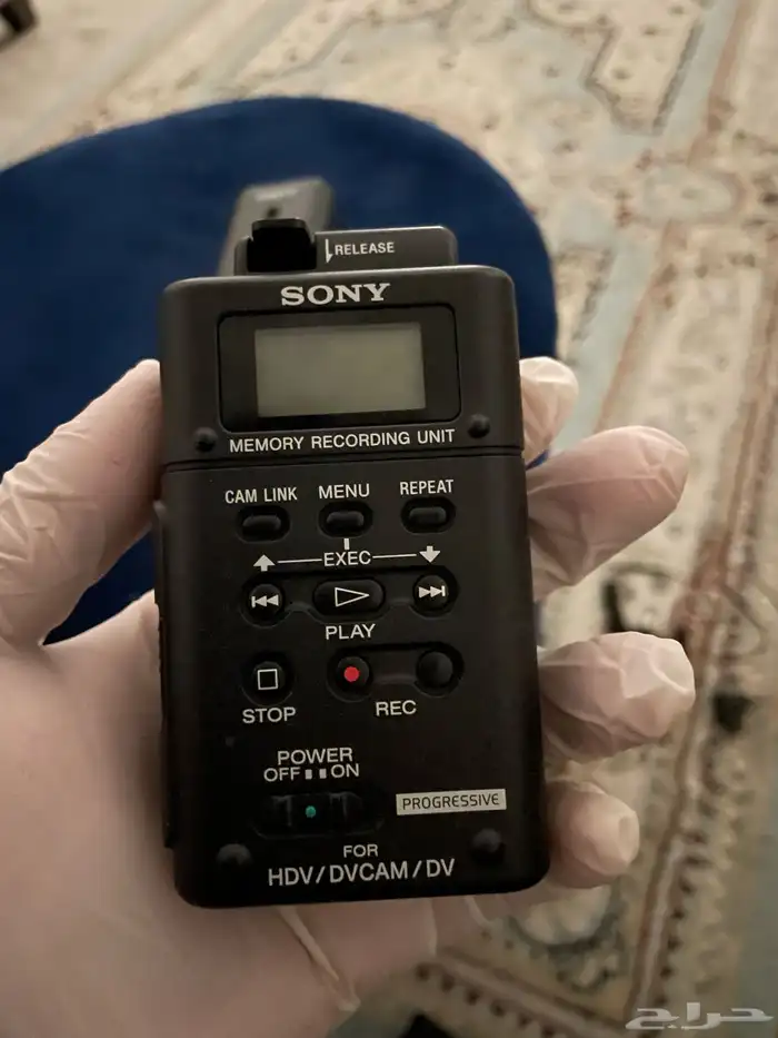 كاميرا للبيع -كاميرتين سوني نظيفة Sony 1080 Full HD -ميموري 2