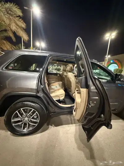Grand Cherokee 2017 جراند شروكي V8 17