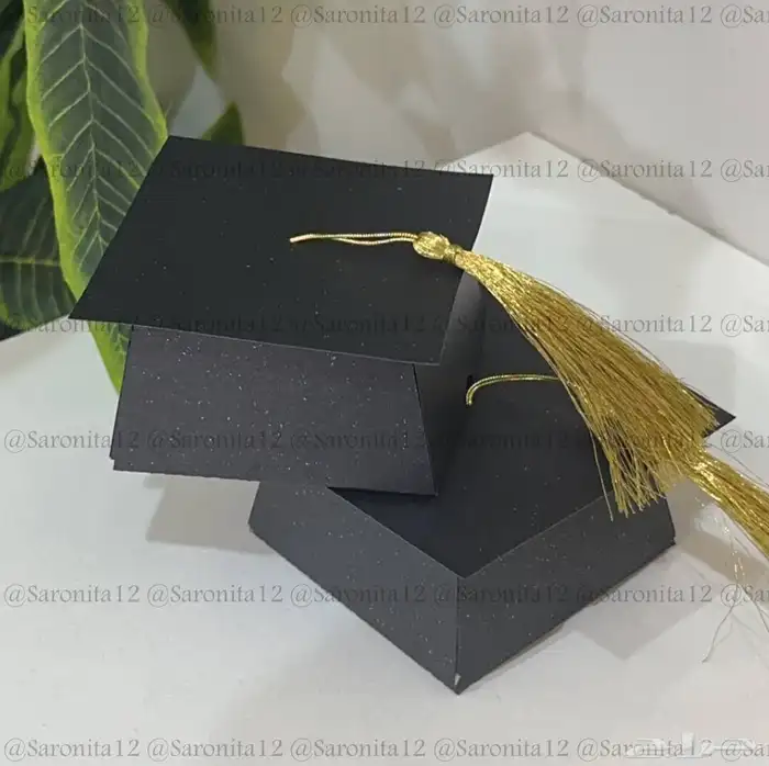قبعات وتوزيعات وشهادات 30
