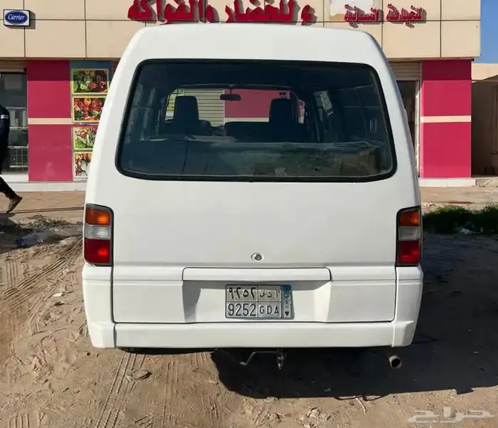 باص ميتسوبيشي 2