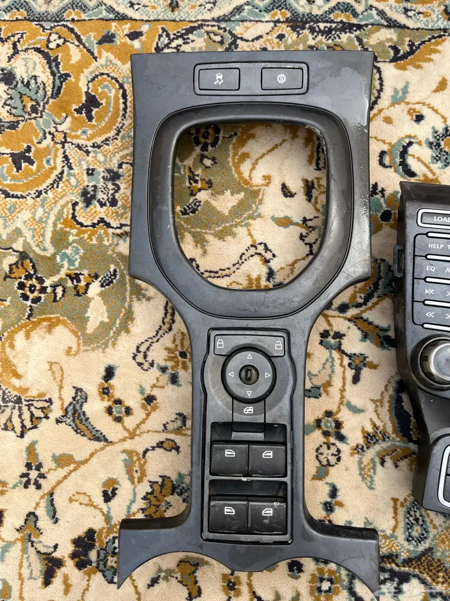 شاشة كابرس ديكور تحكم بالزجاج 3