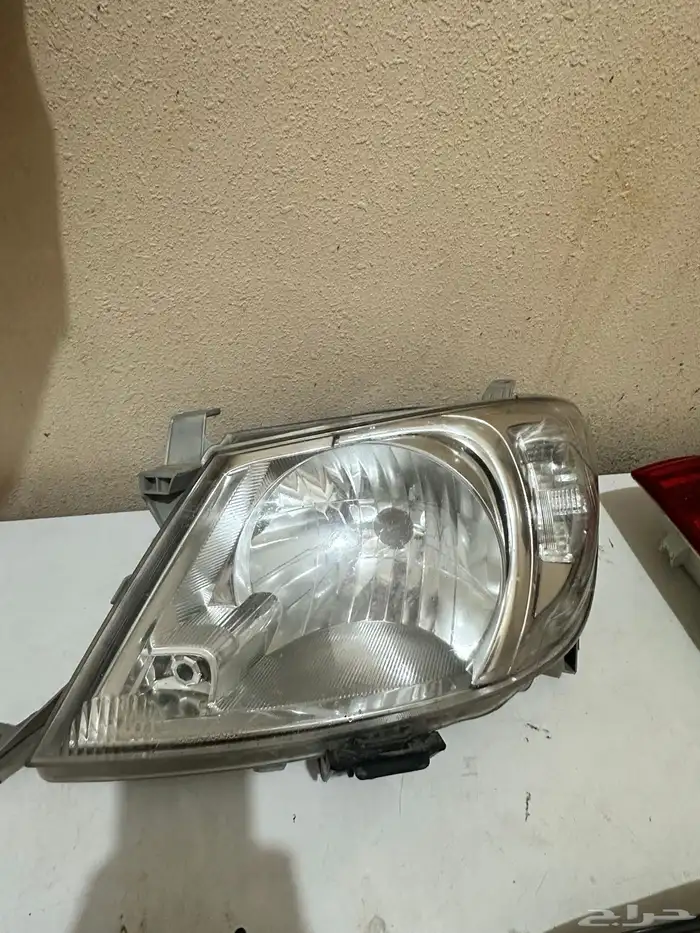 شمعة هايلوكس و اصطبات و اركان فورد 4