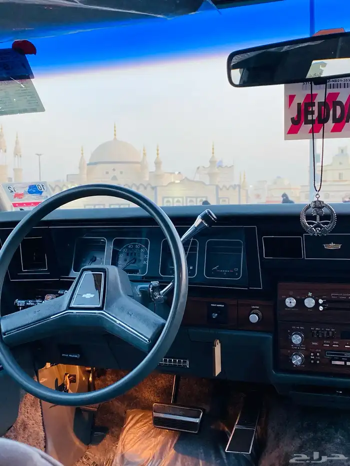 شيفروليه كابريس 1990 مخزن تم البيع 53