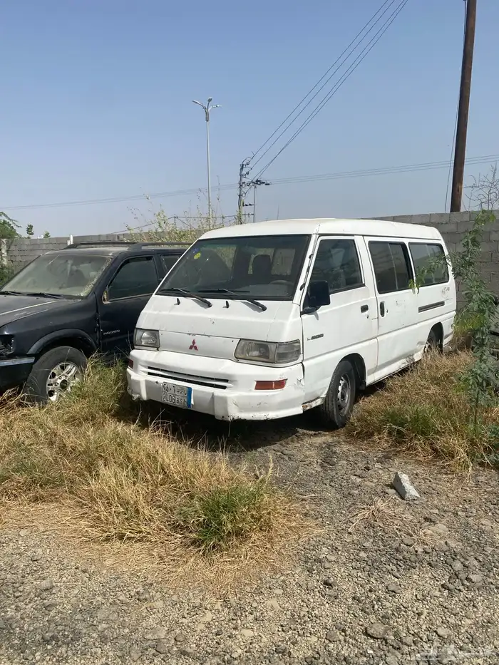 باص 15 راكب متسوبيشي بنزين شغال وطيب 0