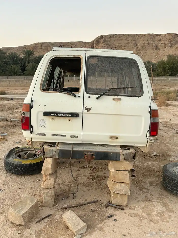 للبيع قطع تشليح جيب لاندكلوزر 1993 2