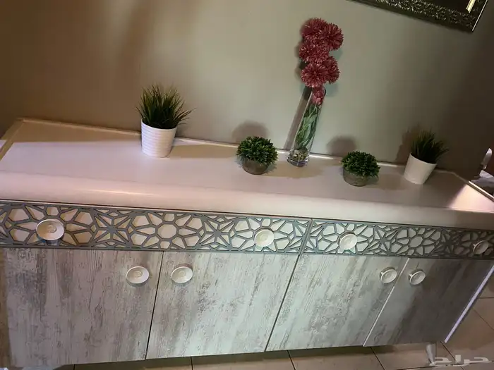 طاوله استقبال كراسي طعام دولاب أسرة 0
