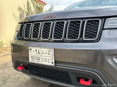 جراند شروكي (تريل هوك) 2017 نظيف جدا مالك ثاني من الوكاله 2