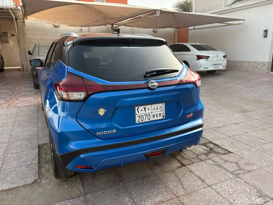 نيسان كيكس SL فا كامل 2023 9