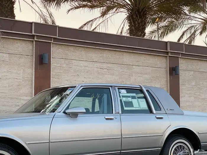 شيفروليه كابريس 1990 مخزن تم البيع 12