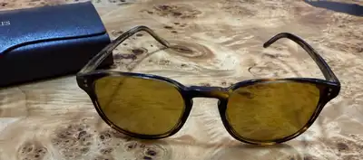 نظارة شمسية Oliver Peoples 7