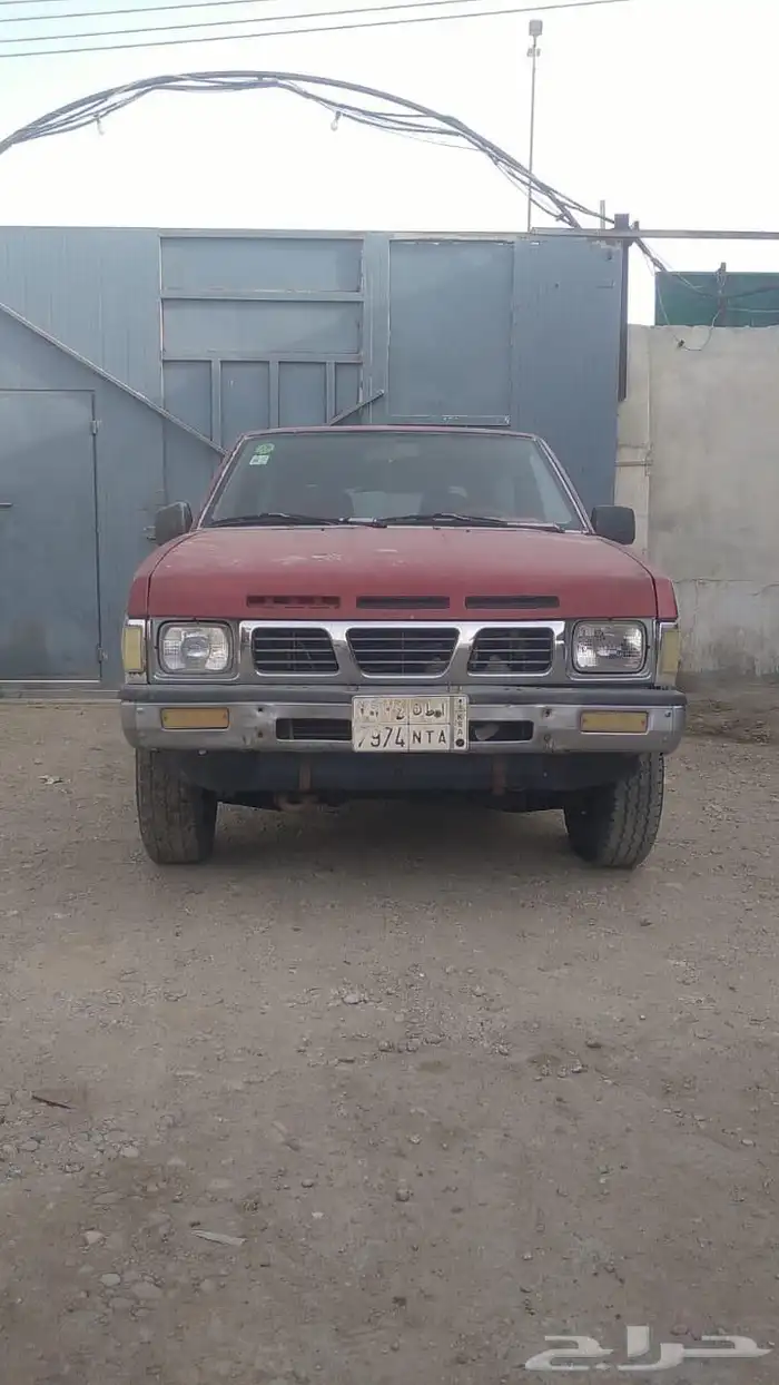 نيسان 0
