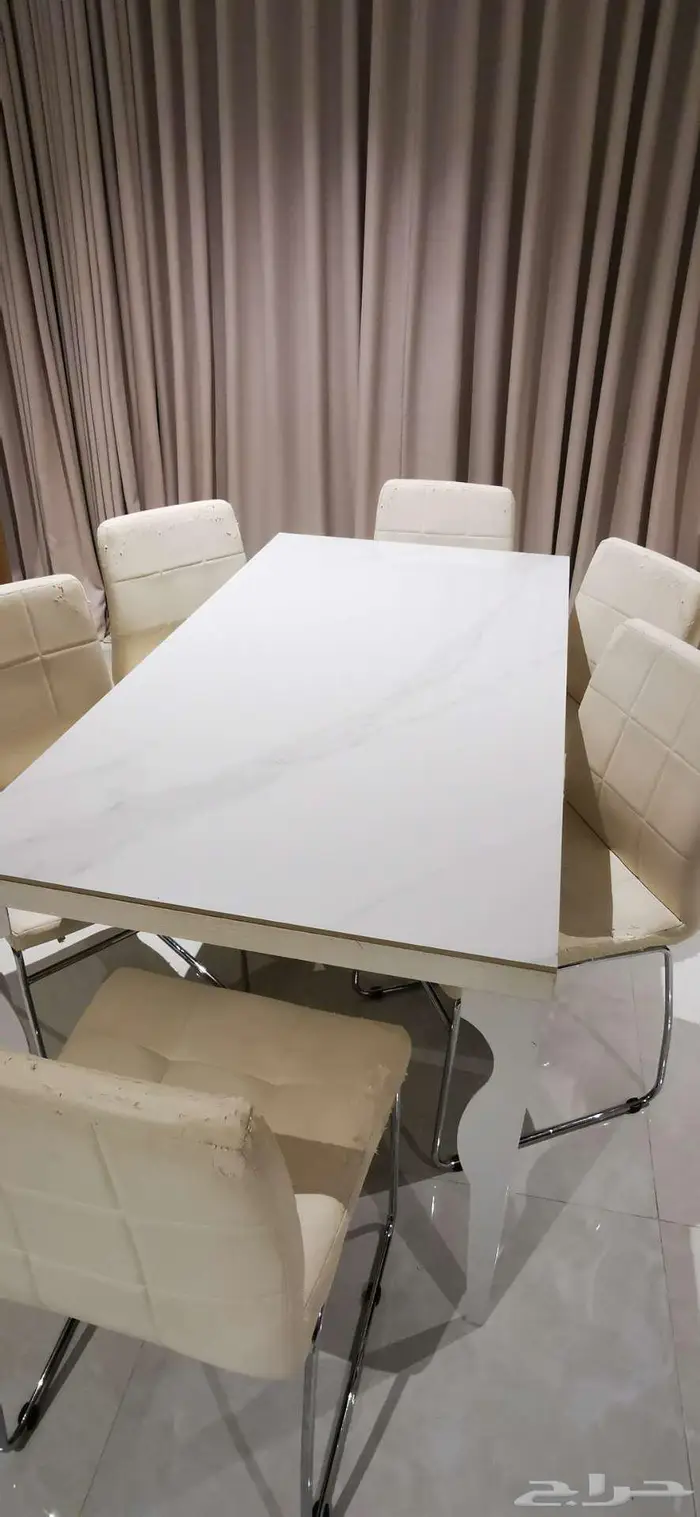 طاولة طعام للبيع 6 كراسي 1