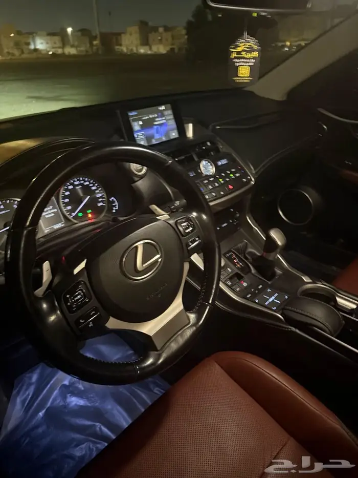 لكزس NX 200T 2016 5