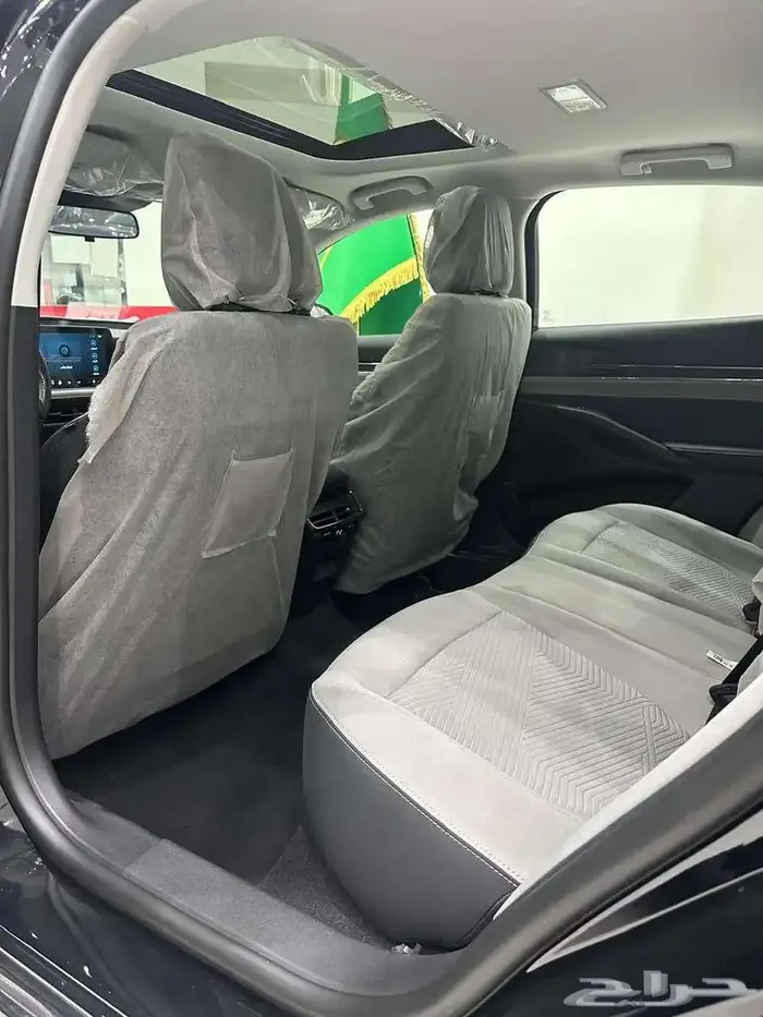 فورد تورس امبيانتي 2025 اقساط وكاش مع عازل وخدمات مجانيه 8