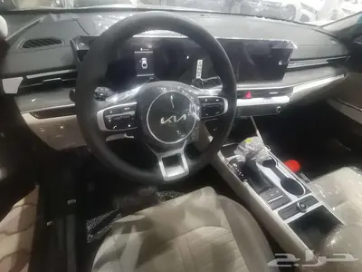كيا K5 ستاندرد مطور 2500CC رمادي 2025 الاهلية 6