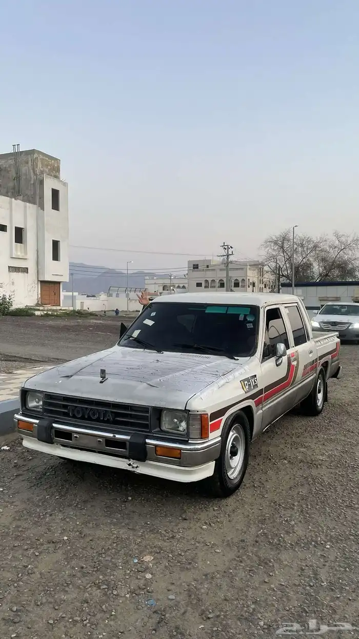 قطع هايلوكس 1988 0