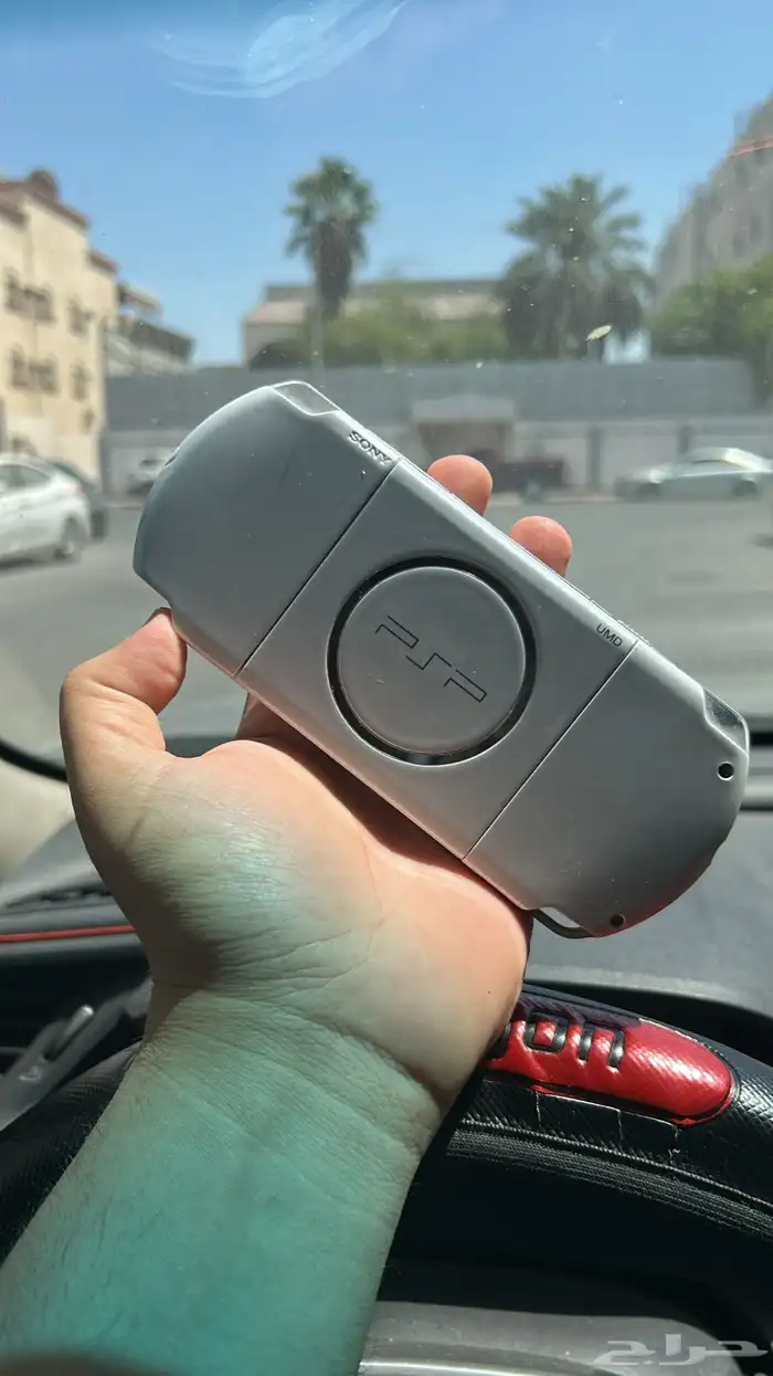 PSP مهكر مليان العاب 1