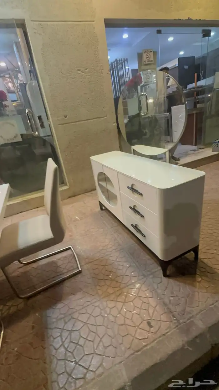 10 Chair dining table 1