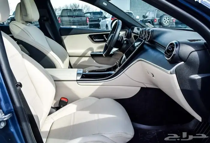 مرسيدس سي كلاس Mercedes C-Class C300 Sedan موديل 2024 14