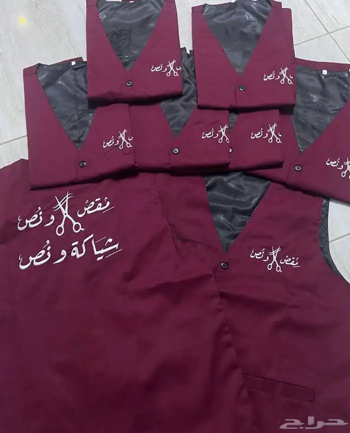 تيشرت بولو مع التطريز 35 ريال تطريز امام وظهر 4