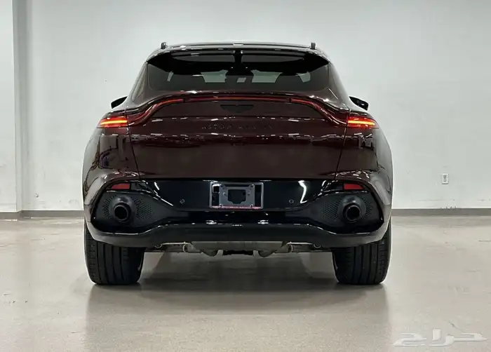 2021 Aston Martin DBX ممشى قليل 5