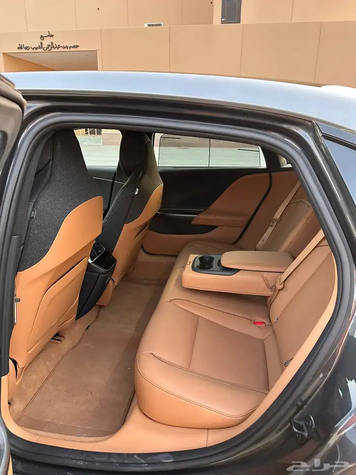 الرياض 9