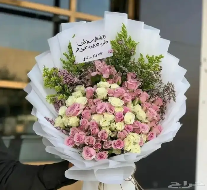 مندوب هدايا جدة تنسسق باقات ورد وهدايا 1
