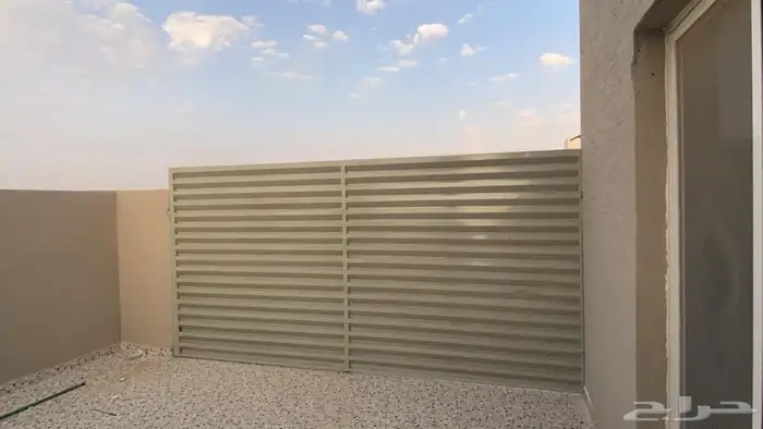 مظلات وسواتر 17